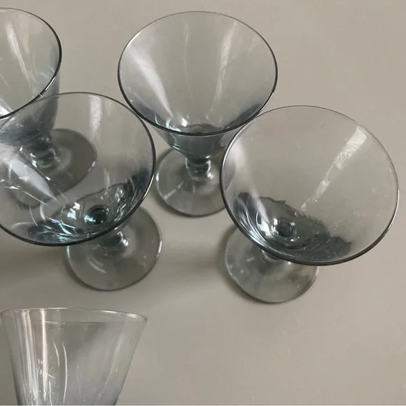 Smoked Gray Colored Unbranded 3” Shot Glassware - Set Of 5 - Picture 6 of 10